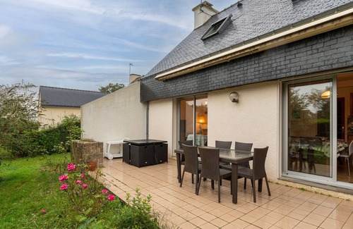 Penvins House | Holiday Home 'Penvins À 300m De La Plage' with Private Terrace, Private Garden and Wi-Fi