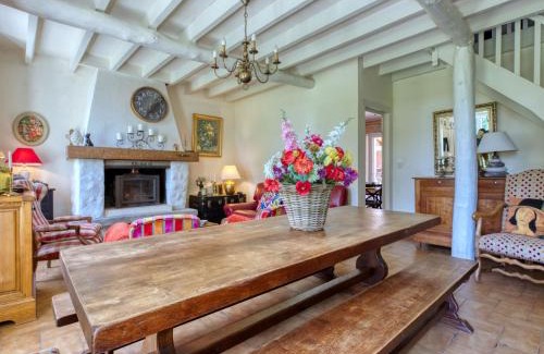 Naujac-Sur-Mer House | Holiday Home Poumeyrette by Interhome