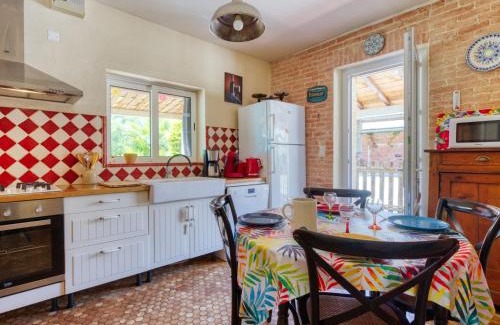 Naujac-Sur-Mer House | Holiday Home Poumeyrette by Interhome