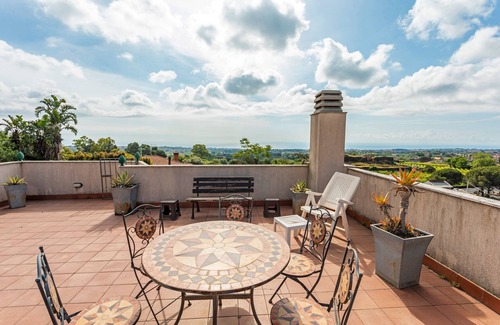 Viagrande House | Holiday Home 'Queen Etna - Beautiful Pool' with Sea View, Wi-Fi and Air Conditioning