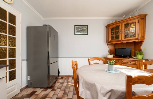 Saint-Barthelemy House | Holiday Home 'Refuge Du Blavet' with Private Terrace, Private Garden and Wi-Fi