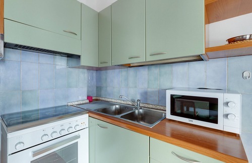 Bosa Marina House | Holiday Home ‘Residenza Solemar - App 10’ with Sea View