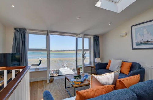 Appledore House | Holiday Home Rock Rose Cottage by Interhome