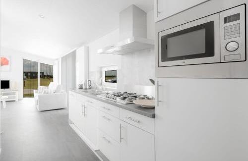 Wemeldinge House | Holiday Home Ruisweg 69 by Interhome