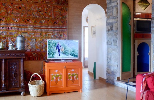 Bendejun House | Holiday Home Schöner Stern by Interhome