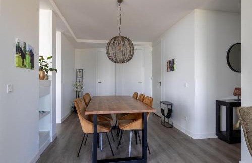 Sint-Annaland House | Holiday Home Sint-Annaland near Zeeland Beach
