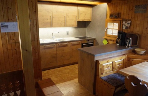 Kublis Ski Chalet | Holiday home Stutz house part left