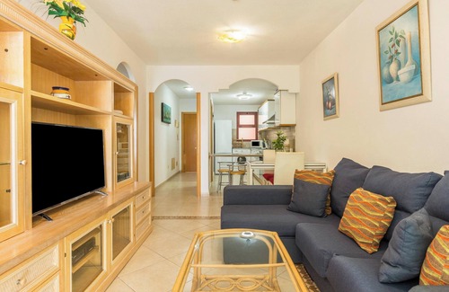 Mogan Apartment | Holiday Home Su Eminencia near the Beach with Sea Views and Shared Pool