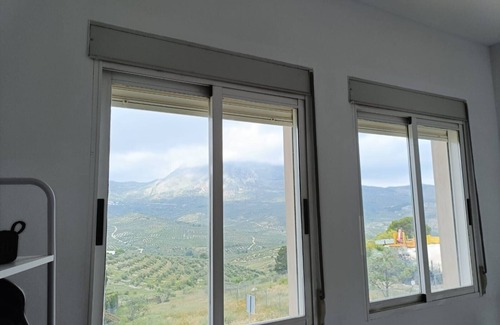 Bedmar House | Holiday Home 'The Brushstroke Of Mágina' with Private Pool, Private Terrace and Air Conditioning