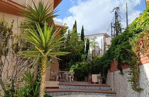 Bedmar House | Holiday Home 'The Brushstroke Of Mágina' with Private Pool, Private Terrace and Air Conditioning