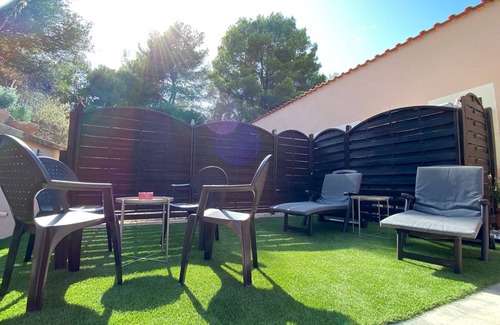 Ses Rotgetes de Canet House | Holiday Home 'The Paradise' with Mountain View, Private Terrace and Wi-Fi