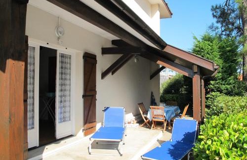 Mimizan House | Holiday Home Tourterelles by Interhome