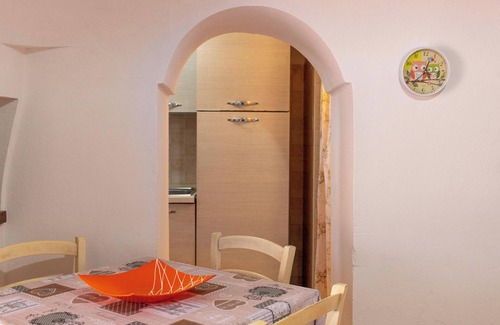 Martina Franca House | Holiday Home 'Trulli da Rosy' with Private Garden & Terrace