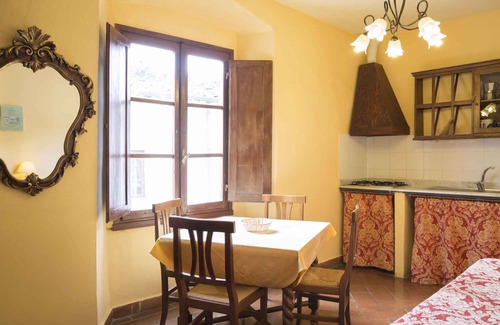 Montaione House | Holiday home Two-room apartment for 4 people with outside area