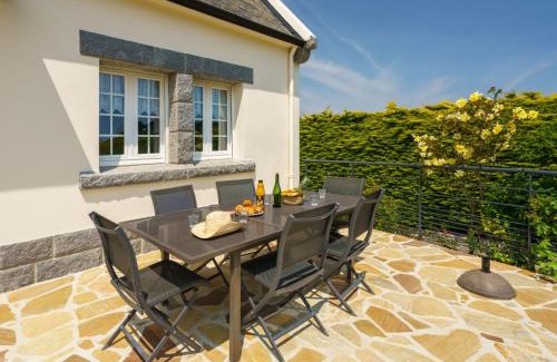 Plobannalec-Lesconil House | Holiday Home Ty Didrouz by Interhome