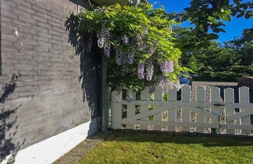 Sandvig House | Holiday Home Ullamaj - 30m from the sea by Interhome