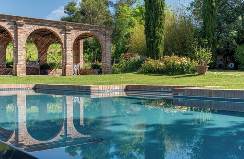 Castelfiorentino House | Holiday Home 'Villa Dei Fiori' with Private Pool, Private Garden and Wi-Fi