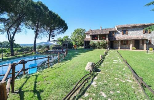 Massa Martana House | Holiday Home Vepres by Interhome