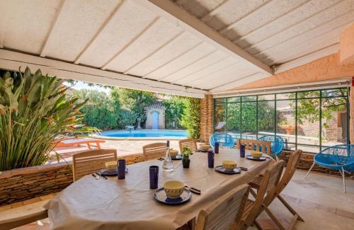 Sainte-Maxime House | Holiday Home Villa Cyrnos by Interhome