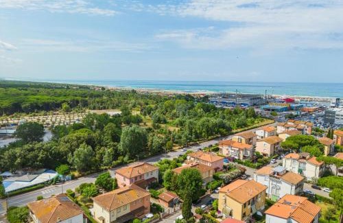 Viareggio House | Holiday Home Villa Margherita by Interhome