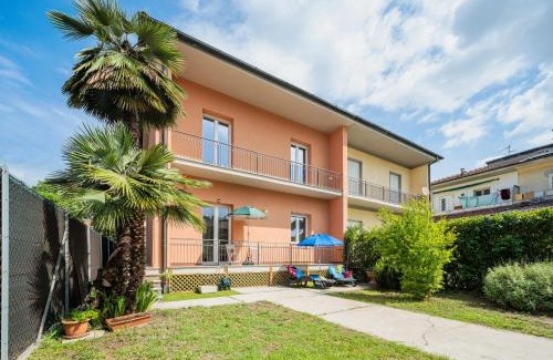 Viareggio House | Holiday Home Villa Margherita by Interhome