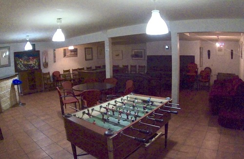 Brunete Villa | Holiday Home 'Villa Pilara - Brunete' with Private Pool, Wi-Fi and Air Conditioning