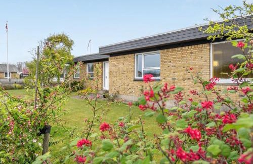 Skagen House | Holiday Home Villum - 700m from the sea by Interhome