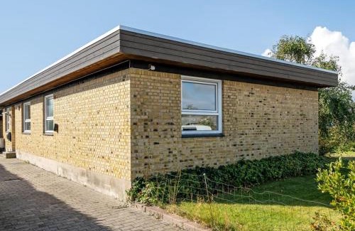 Skagen House | Holiday Home Villum - 700m from the sea by Interhome
