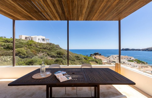 Es Murtar House | Holiday Home 'Vista Al Mar Es Murtar' with Sea View, Wi-Fi and Air Conditioning