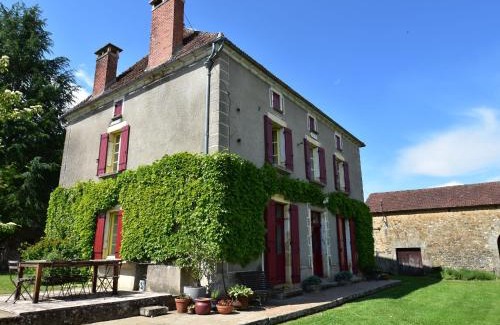 Montclera House | Holiday home with tennis court in Montcl ra