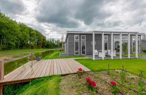 Wemeldinge House | Holiday Home Water Resort Oosterschelde-22