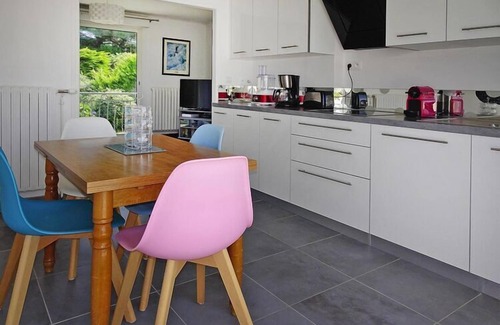 Trelevern House | Holiday home with beautiful terrace area