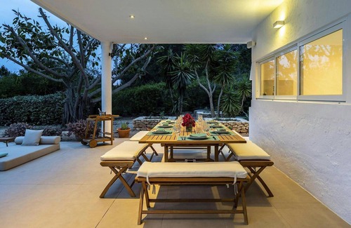 Ibiza Island Villa | Holiday home with cozy fireplace