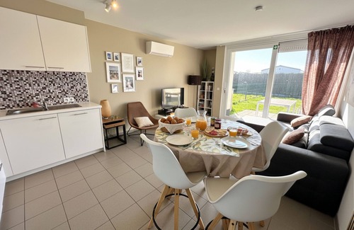 Koksijde House | Holiday home with fenced garden near coast