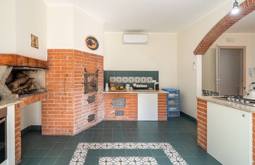 Rosolini House | Holiday Home 'Zacchitella Garden House' with Private Pool, Wi-Fi and Air Conditioning