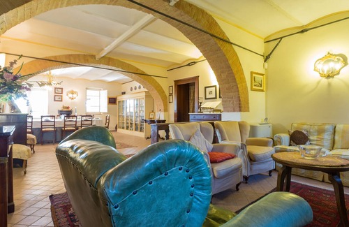 Badiola House | Holiday House 8/10 pax 250sqm in country house with 1ha of garden and swim pool