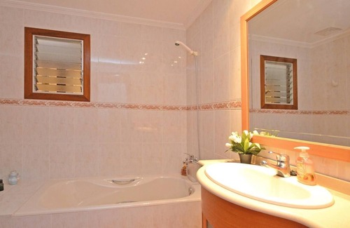 Buger House | Holiday house Buger for 1 - 6 persons with 3 bedrooms - Holiday home