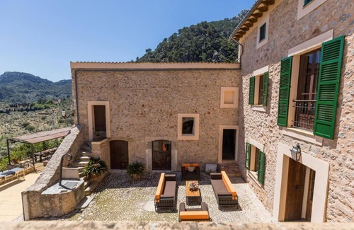 Bunyola House | Holiday house Bunyola for 1 - 12 persons with 6 bedrooms - Holiday home