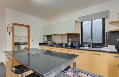 Camara de Lobos House | Holiday house Câmara de Lobos for 1 - 6 persons with 3 bedrooms - Holiday house