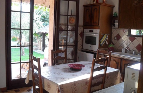 Cabasse House | Holiday house Cabasse for 1 - 6 persons with 3 bedrooms - Holiday house