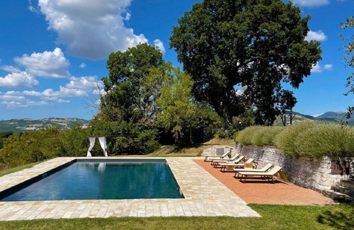 Cagli House | Holiday house Cagli for 1 - 12 persons with 6 bedrooms - Holiday home