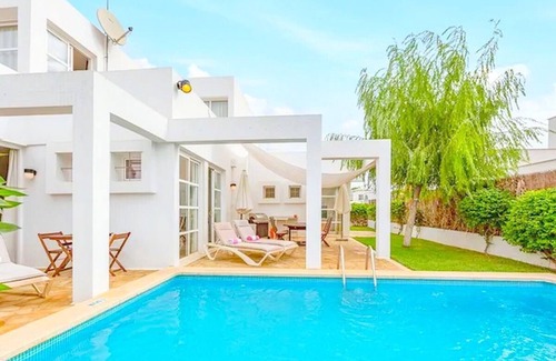Can Picafort House | Holiday house Can Picafort for 1 - 8 persons with 4 bedrooms - Holiday house