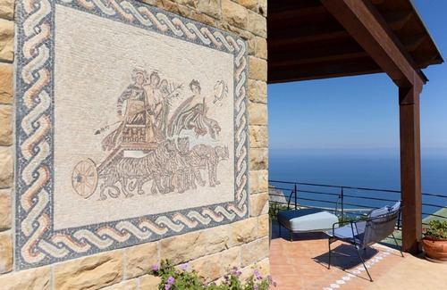 Cefalu House | Holiday house Cefalù for 1 - 10 persons with 5 bedrooms - Holiday home