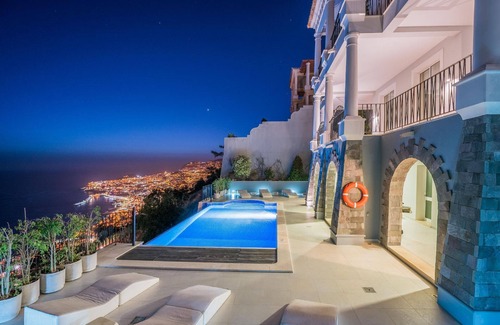 Sao Goncalo House | Holiday house Funchal for 1 - 8 persons with 4 bedrooms - Holiday house