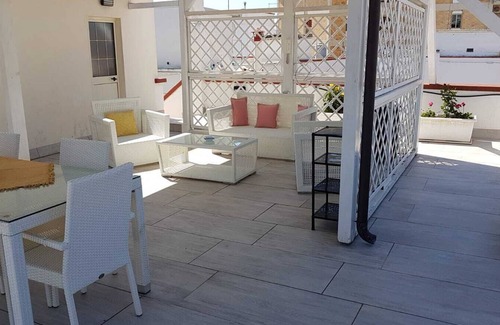 Gallipoli House | Holiday House GALLIPOLI HOUSE MAX 7/8 PEOPLE WITH BREATHTAKING RELAX TERRACE
