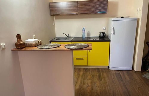 Primorski House | Holiday house Golden Sands for 1 - 3 persons with 1 bedroom - Holiday house