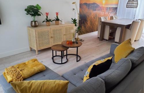 Noordwijkerhout House | Holiday house Happy House - 2 km from the beach