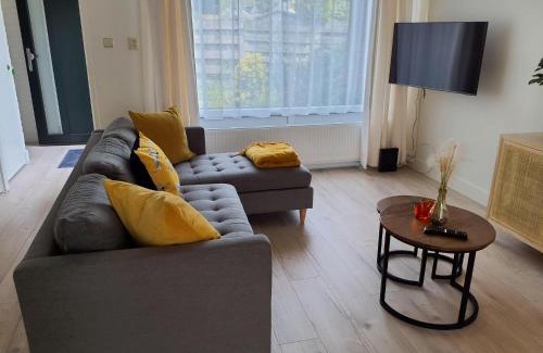Noordwijkerhout House | Holiday house Happy House - 2 km from the beach
