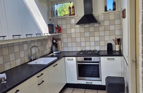 Den Burg House | Holiday House in Den Burg with Private Parking