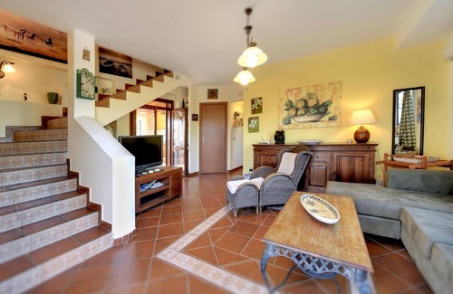 Marina di Ragusa House | Holiday house Marina di Ragusa for 1 - 12 persons with 4 bedrooms - Holiday home